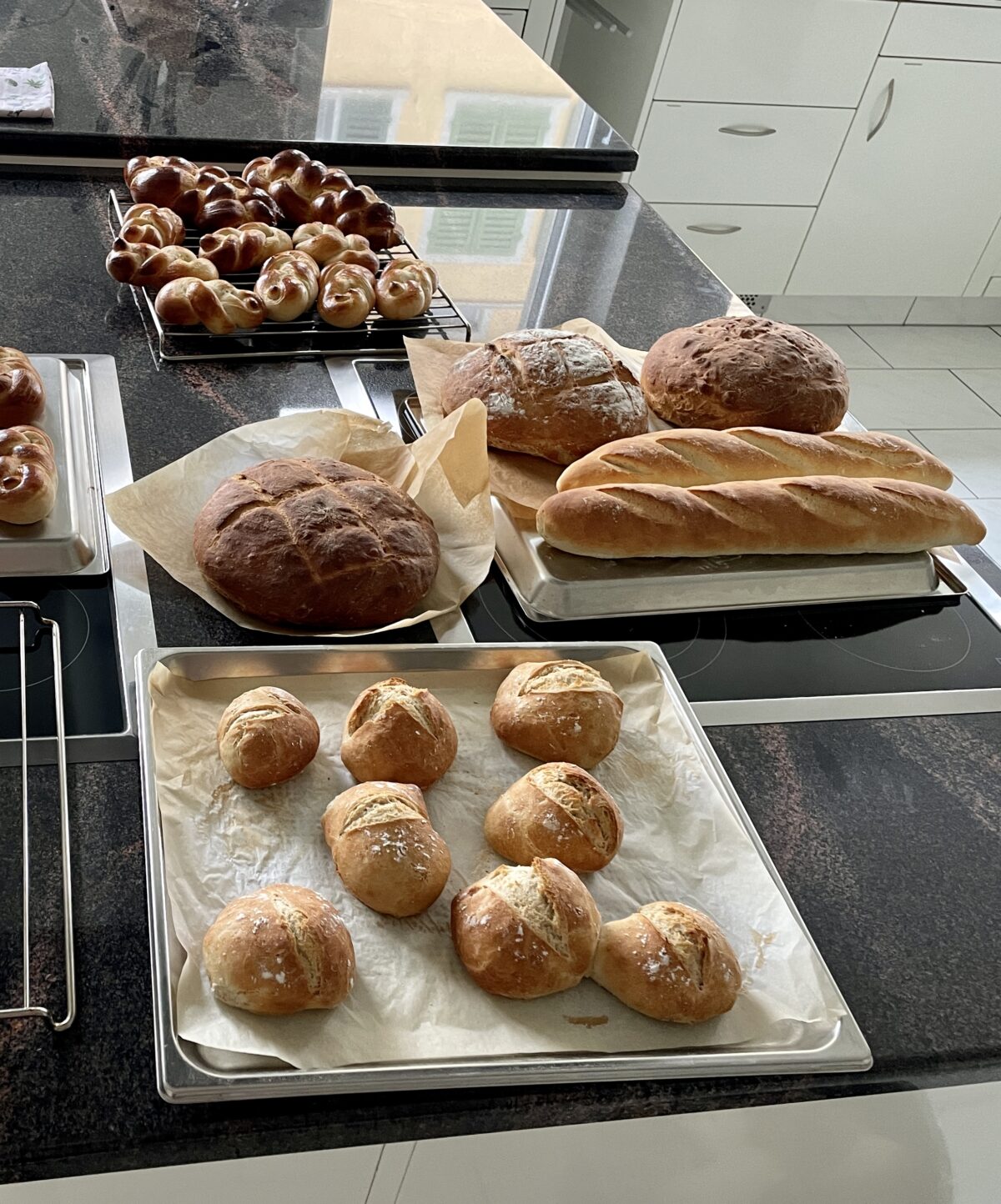 Diverse leckere Brote und Brötchen